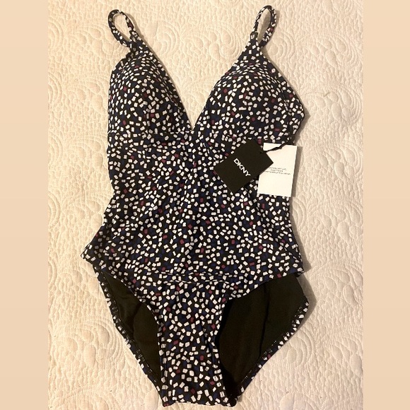 DKNY One Piece SWIMSUIT size 6 - Picture 1 of 9